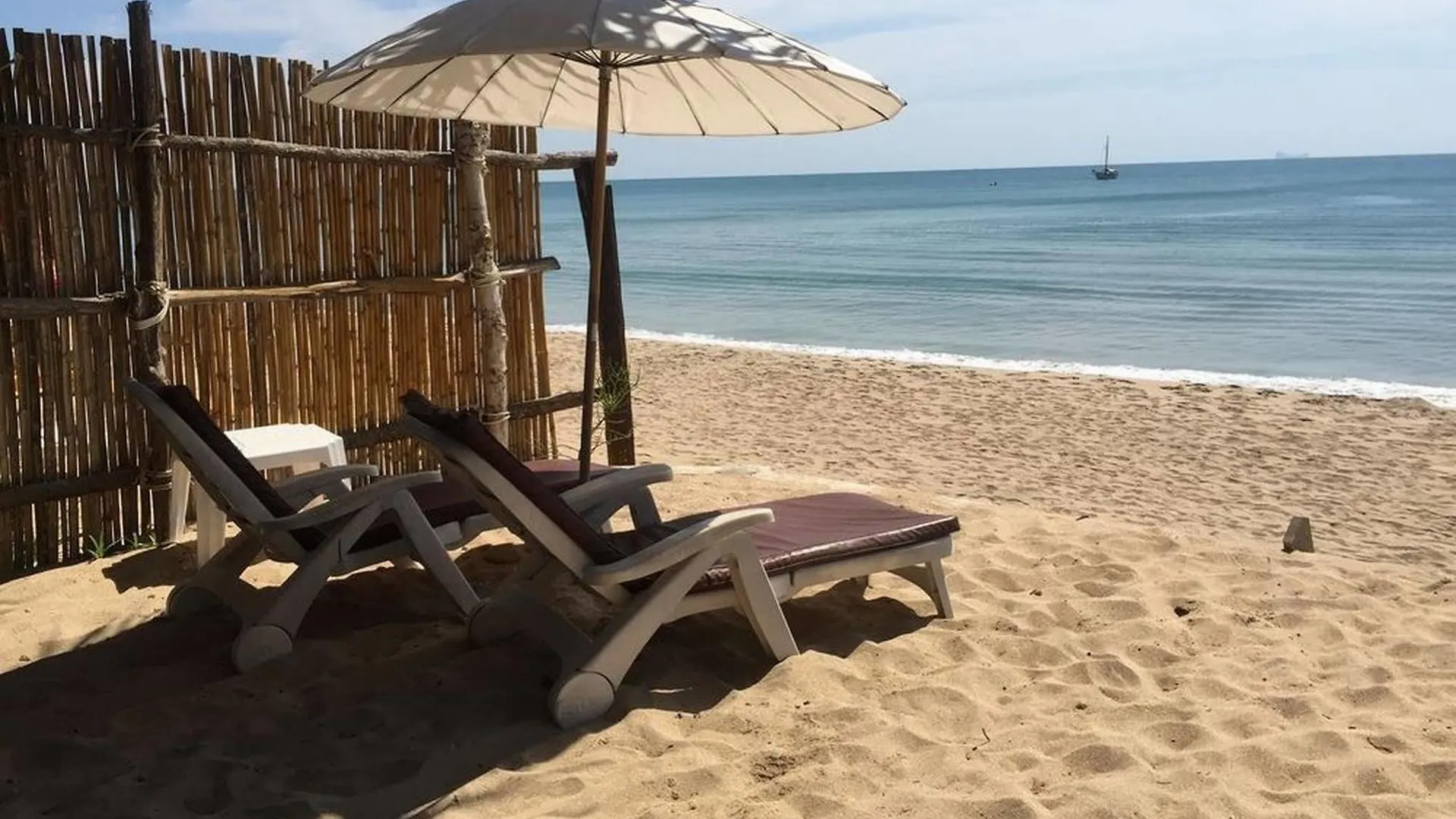 Beach Home Lanta 코란타