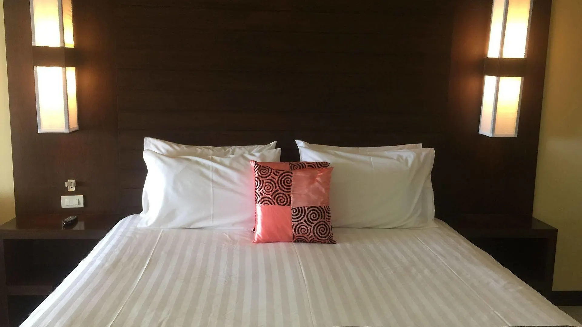호텔 Beach Home Lanta 코란타